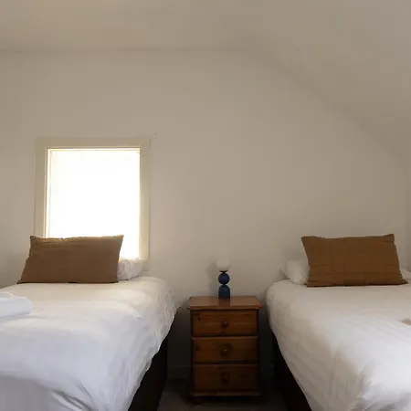 Stables At Fitz Of Inch - Self Catering *